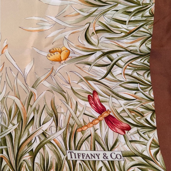 Tiffany & Co. Silk scarf with Green and Brown Nature Motif - Picture 8 of 8